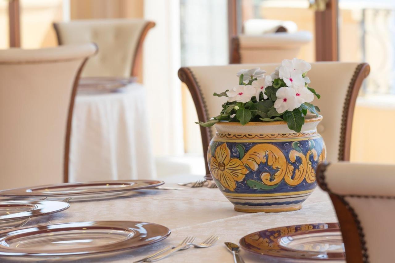 Hotel Sole Castello (Adults Only) Taormina Exterior foto