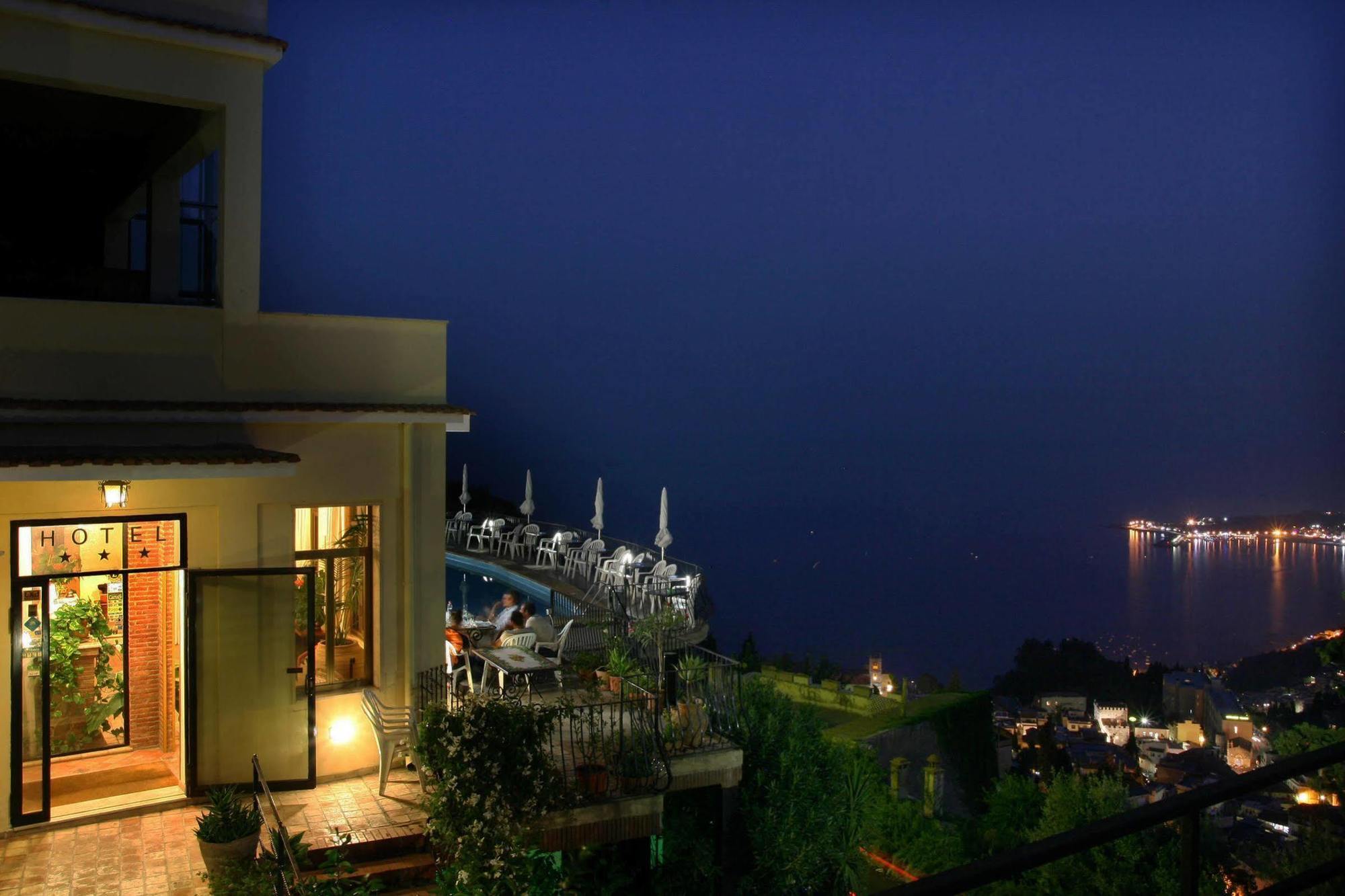 Hotel Sole Castello (Adults Only) Taormina Exterior foto